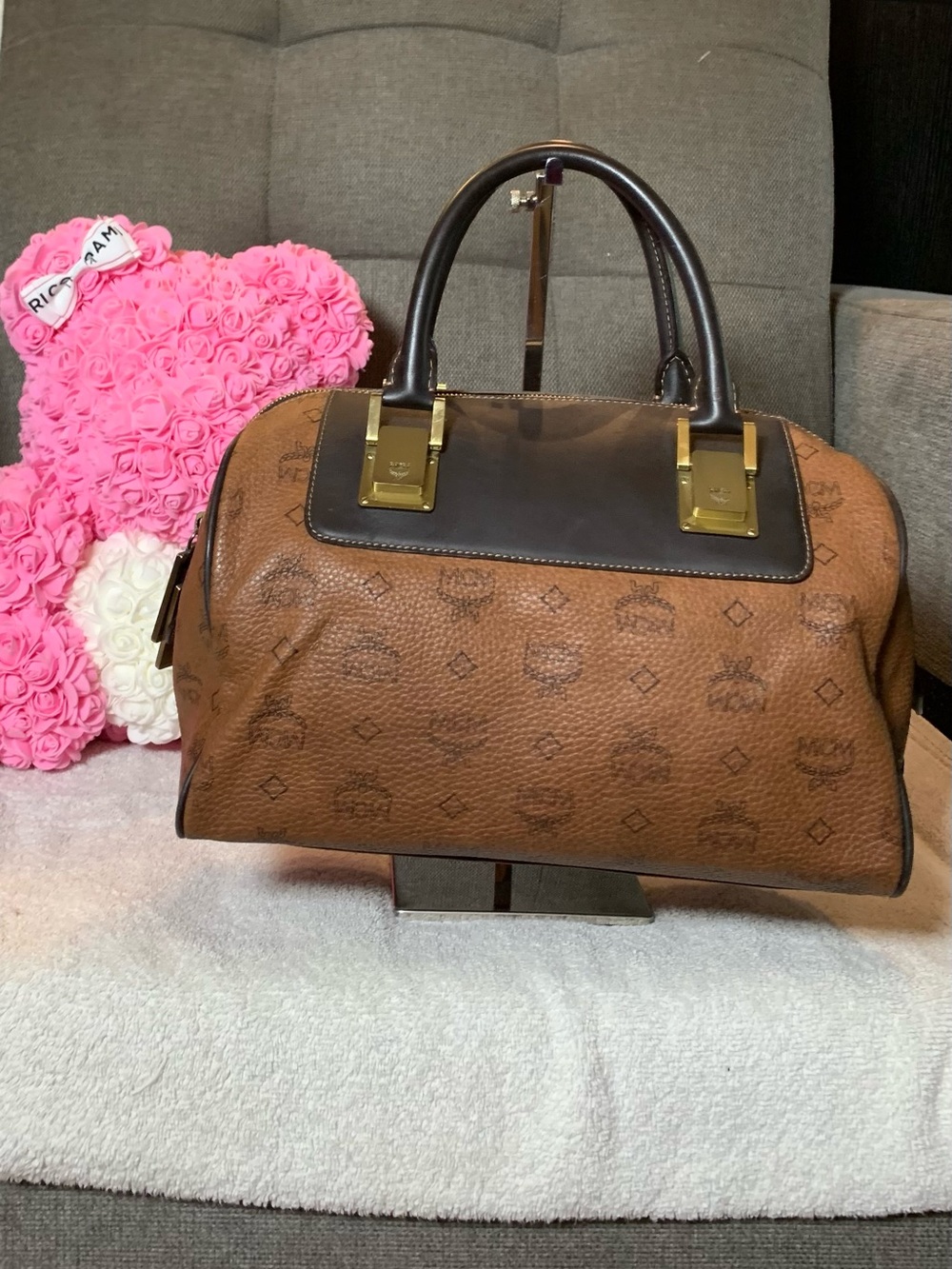 GUC MCM Chocolate Boston Bag - Picture 3 of 6